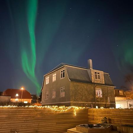 Lovely Studio Apartment With Hot Tub Reikiavik Exterior foto